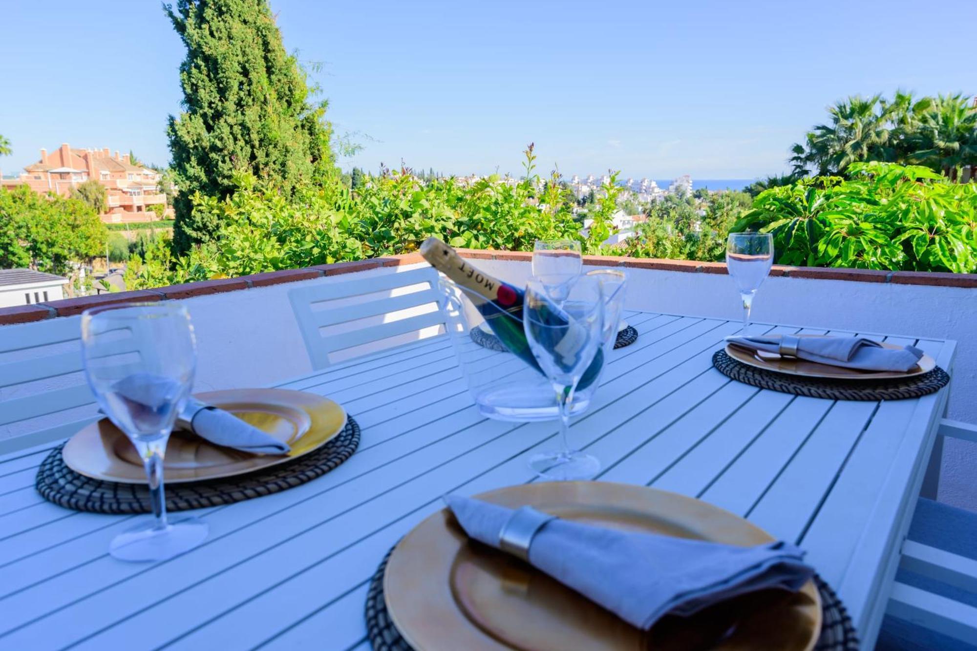 Cozy In With Private Pool And Close To Puerto Banus Marbella