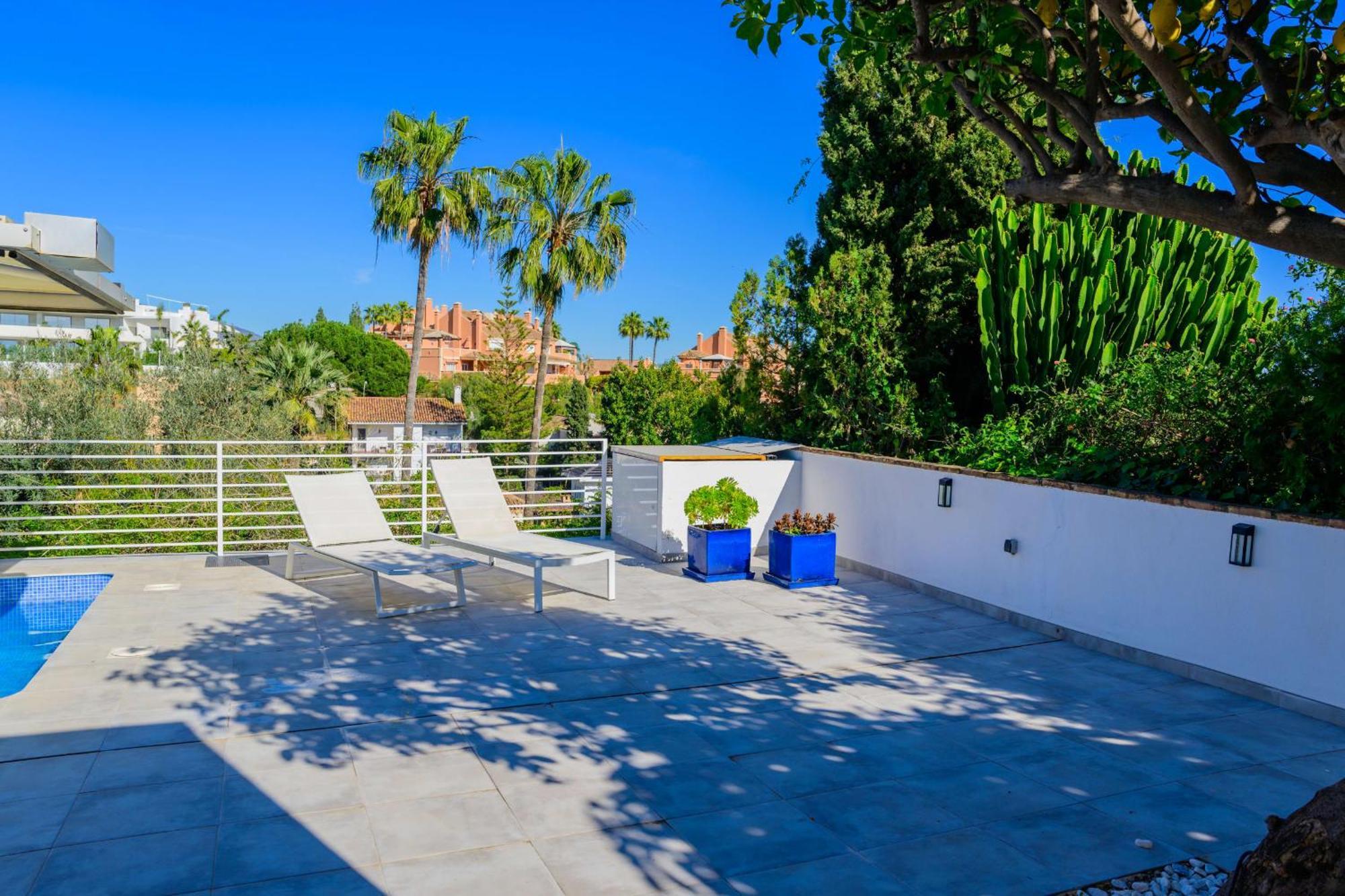 Cozy In With Private Pool And Close To Puerto Banus Marbella